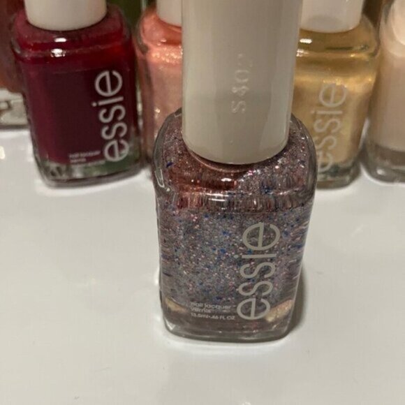 2for$15 ESSIE Congrats 1029 - Picture 4 of 5